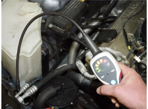 HS4000 / 12.036 HYDROGEN LEAK DETECTOR / FORMEERGAS SNUFFELAAR