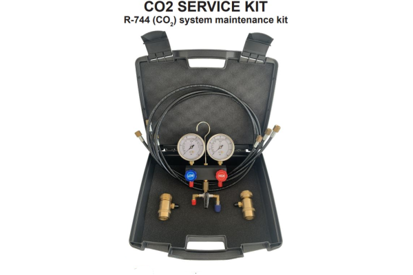 CO2 SERVICE KIT AUTOMOTIVE FORD/VAG & MERCEDES R-744 
