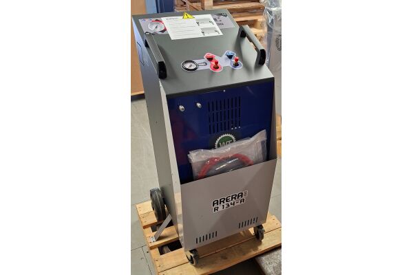 Simal Arera R134A of 1234YF airco vulmachine